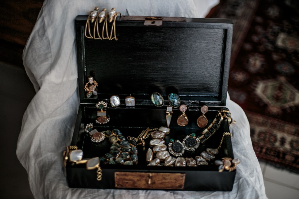 Dori jewelry - ethical & sustainable 18k gold plated using semi-precious stones in Dubai, UAE