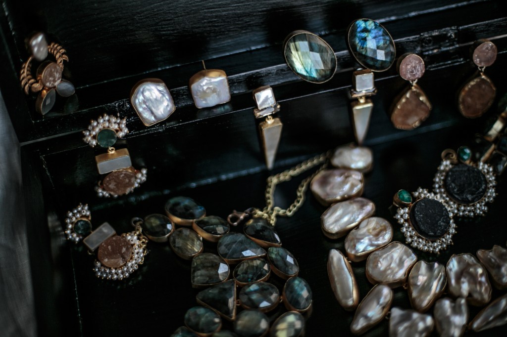 Dori jewelry - ethical & sustainable 18k gold plated using semi-precious stones in Dubai, UAE