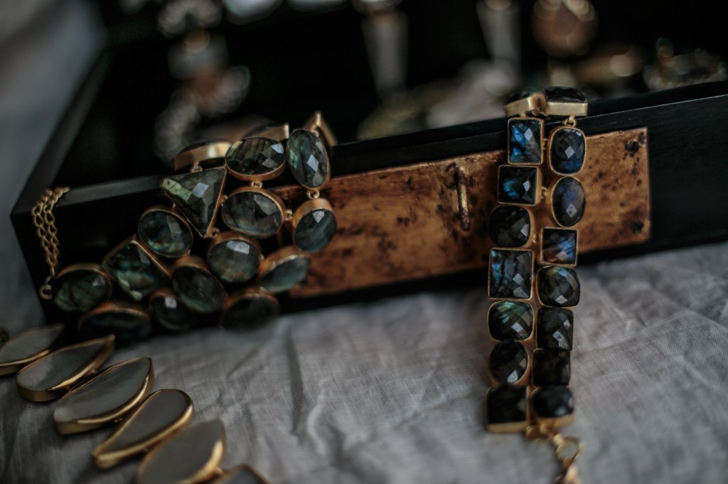 Dori jewelry - ethical & sustainable 18k gold plated using semi-precious stones in Dubai, UAE