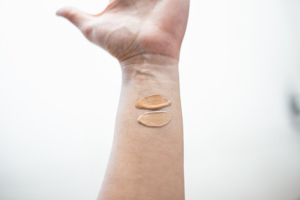 Esse Probiotic Skincare Foundation review - Esse Probiotic skincare review - Esse Probiotic skincare foundation swatches - Esse foundation swatches