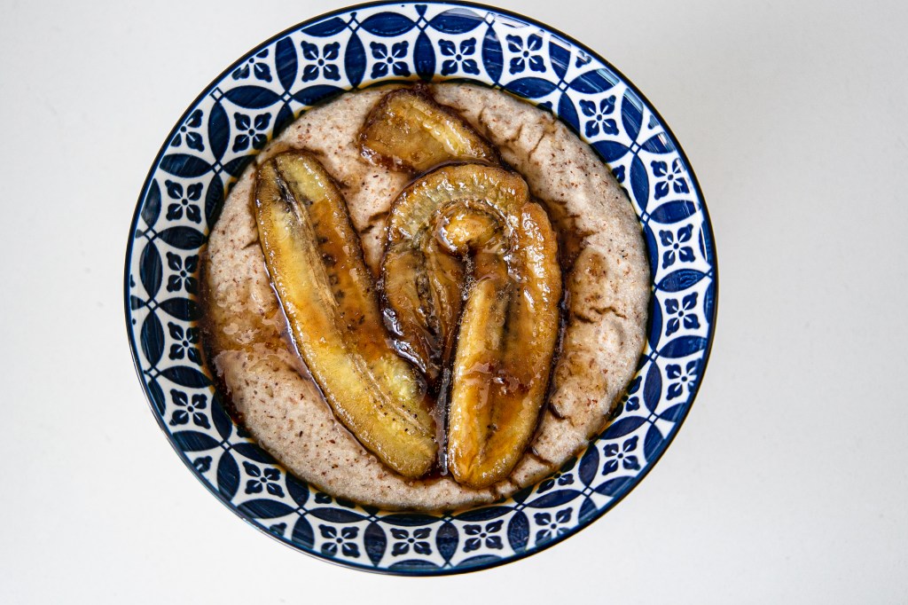 Spiced porridge with maple caramelized banana